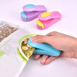 Food Saver Bag Sealer Heat Seal, Portable Mini Sealing Machine for Food Storage, Food Sealer Handheld for Vacuum Sealer Bags, Plastic Bags, Snack Bags, Chip Bags (Multi Color) (Plastic)